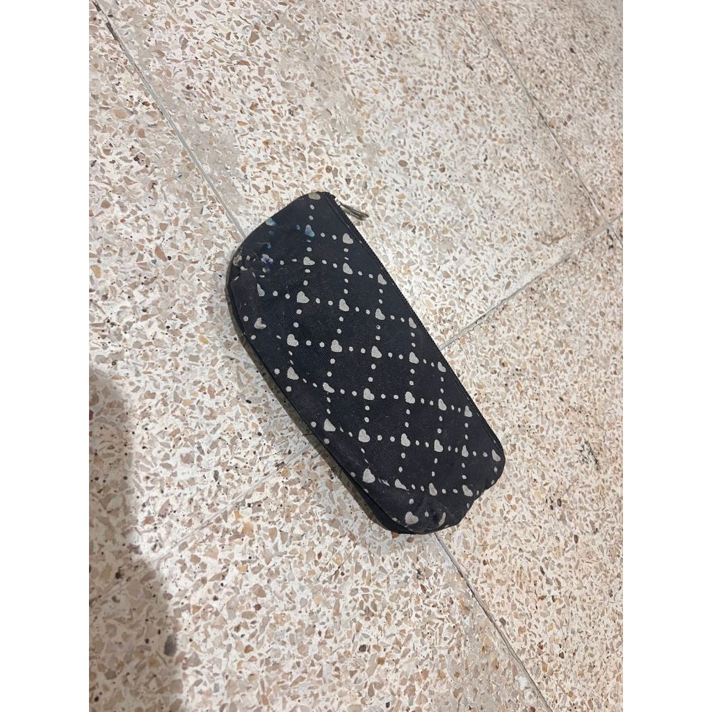 

PRELOVED TEMPAT PENSIL