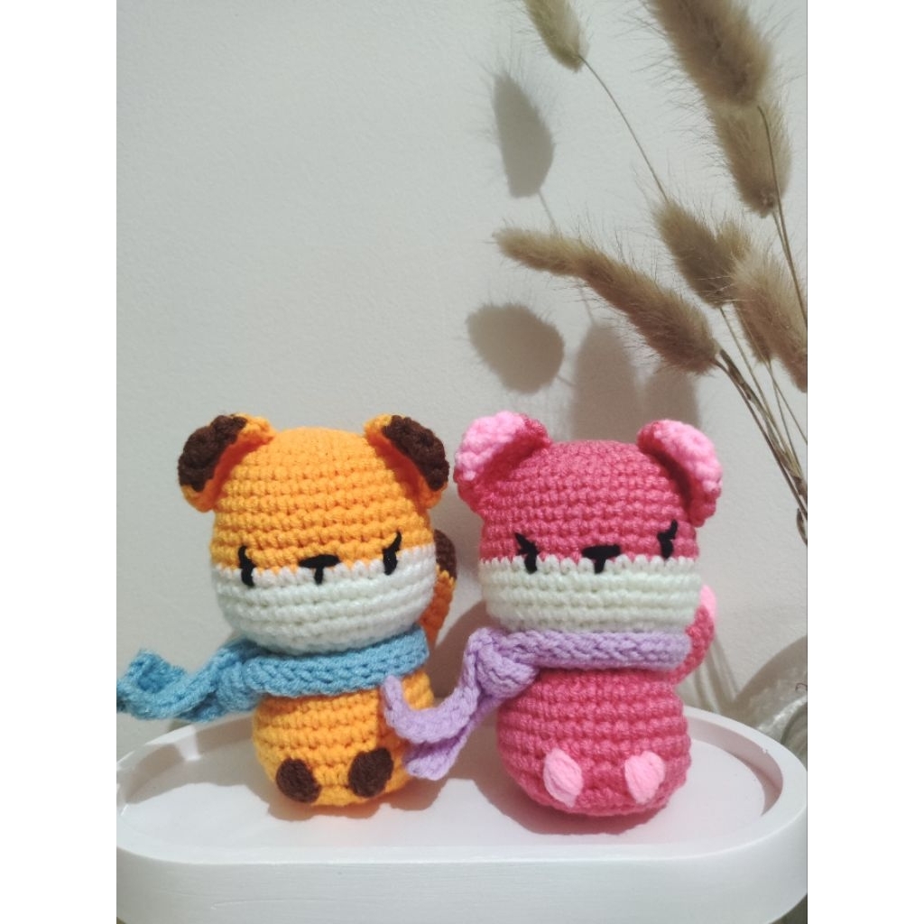FOX AMIGURUMI KEYCHAIN