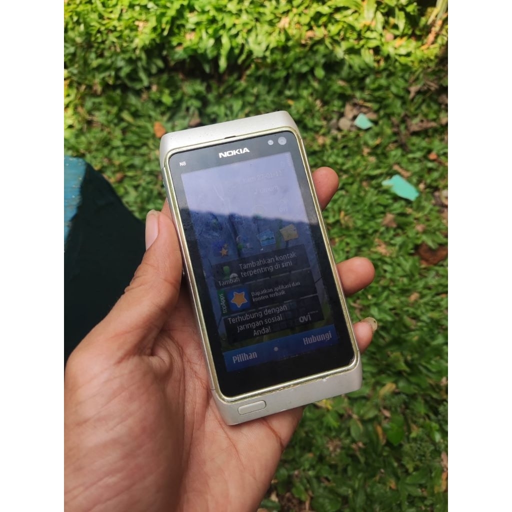 NOKIA N8