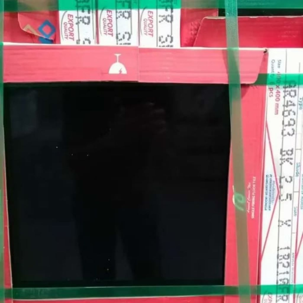 keramik arwana hitam polos 40x40