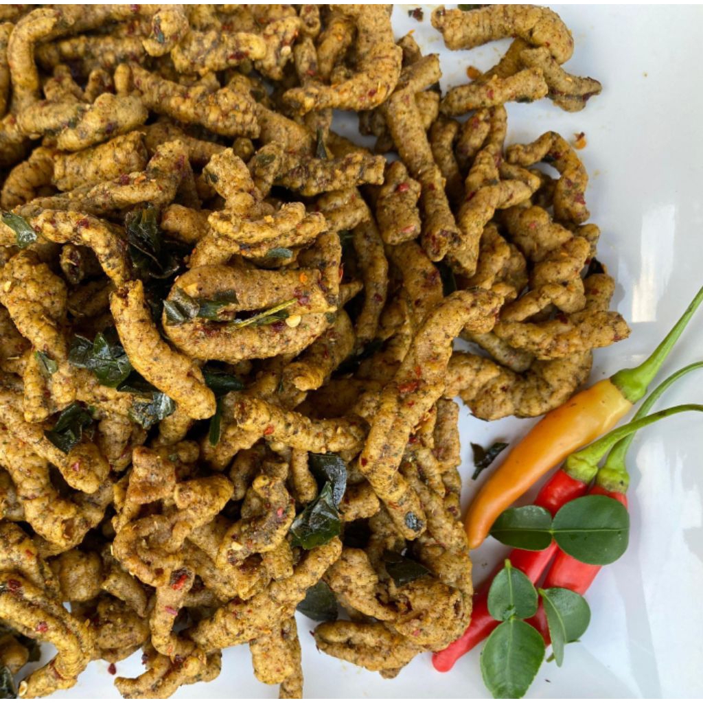 

Keripik Usus Pedas Daun Jeruk 500 gram