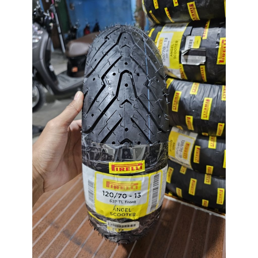 BAN PIRELLI RING 13 120/70-13 ANGEL SCOOTER TUBELESS BARU TAHUN PEMBUATAN 2021cocok untuk nmax