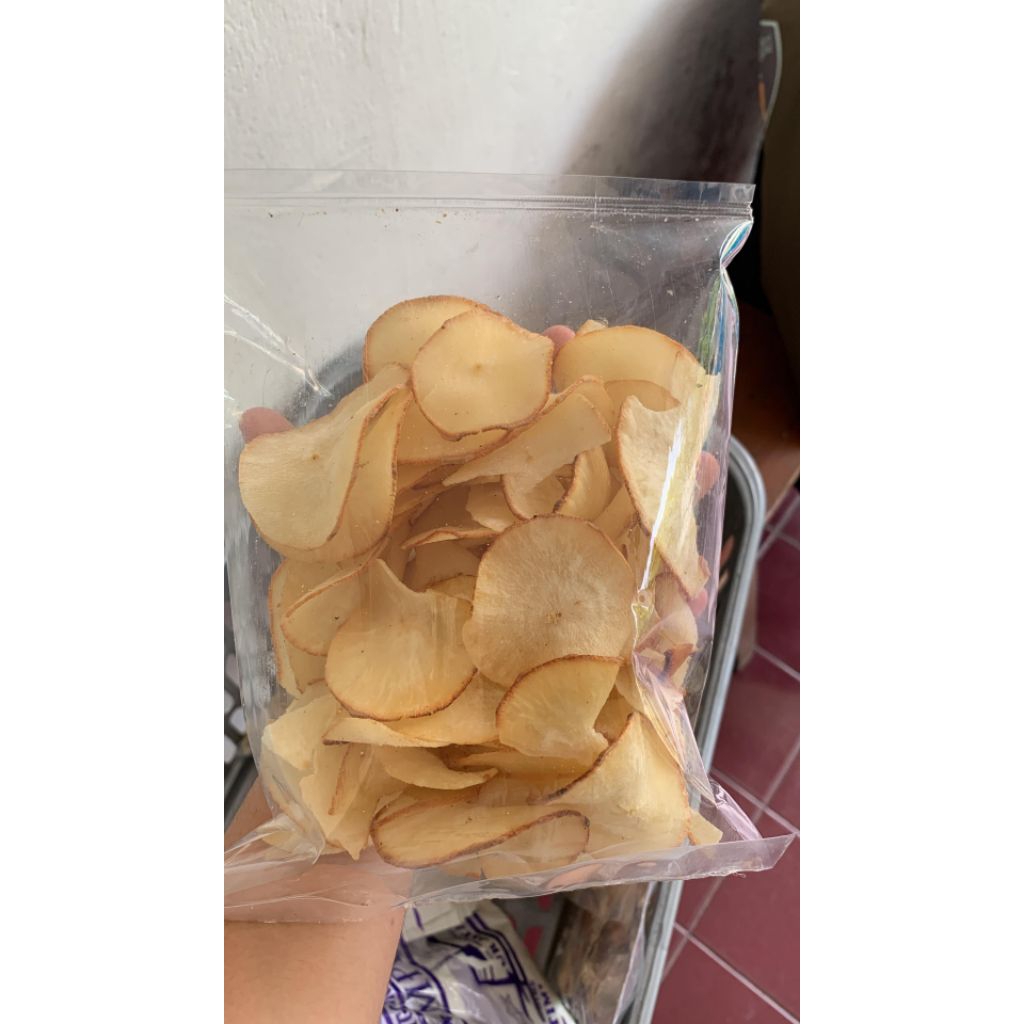 

Aneka keripik ubi dan pisang