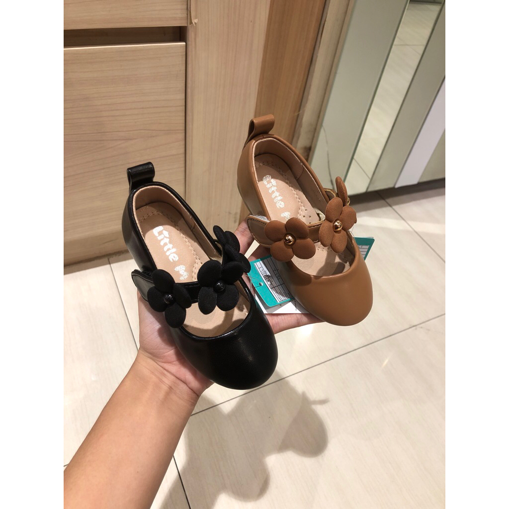 Sepatu anak perempuan Little M