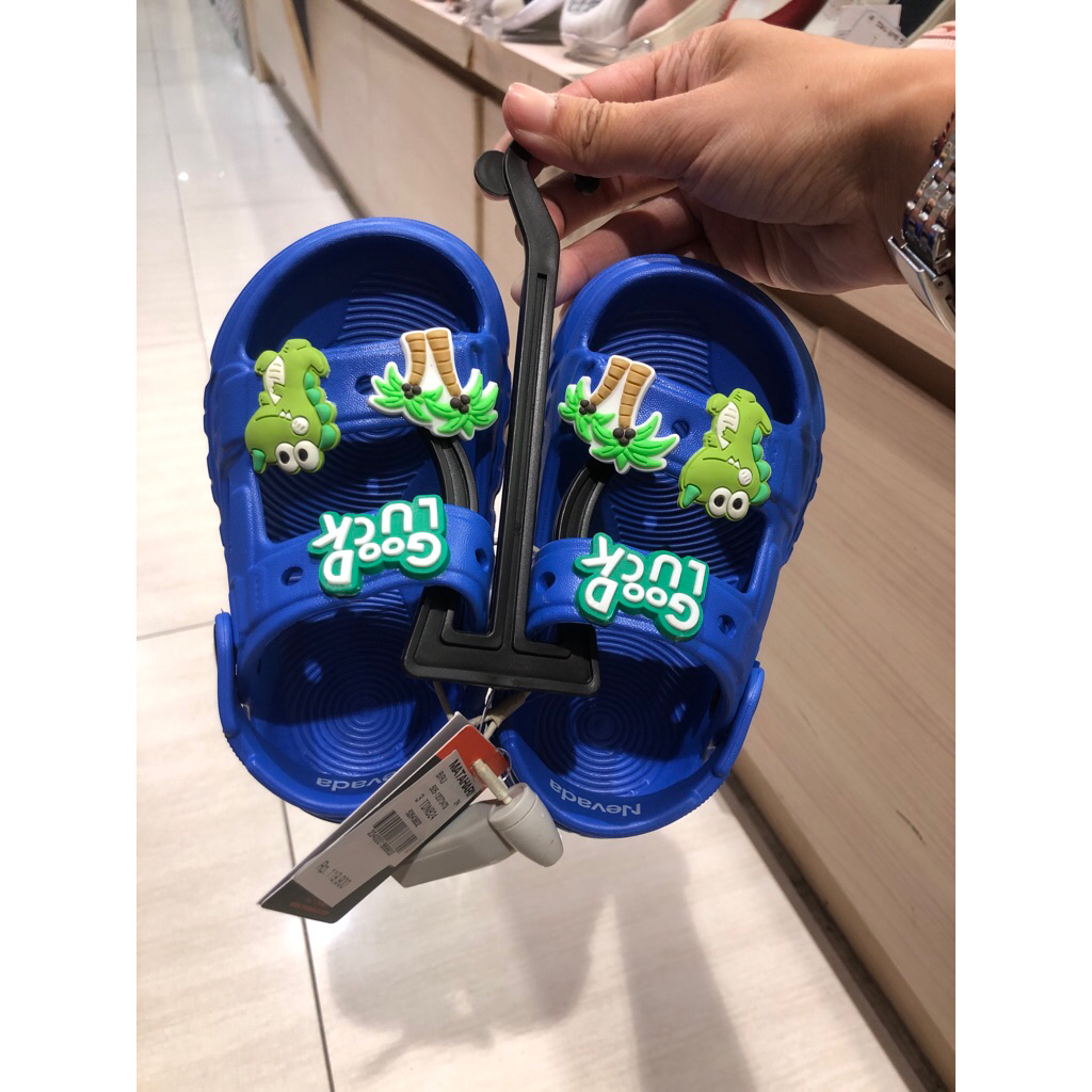sandal anak nevada