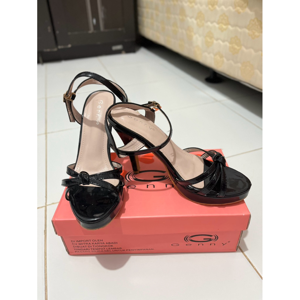 Preloved High Heels - Black 38 (Genny)