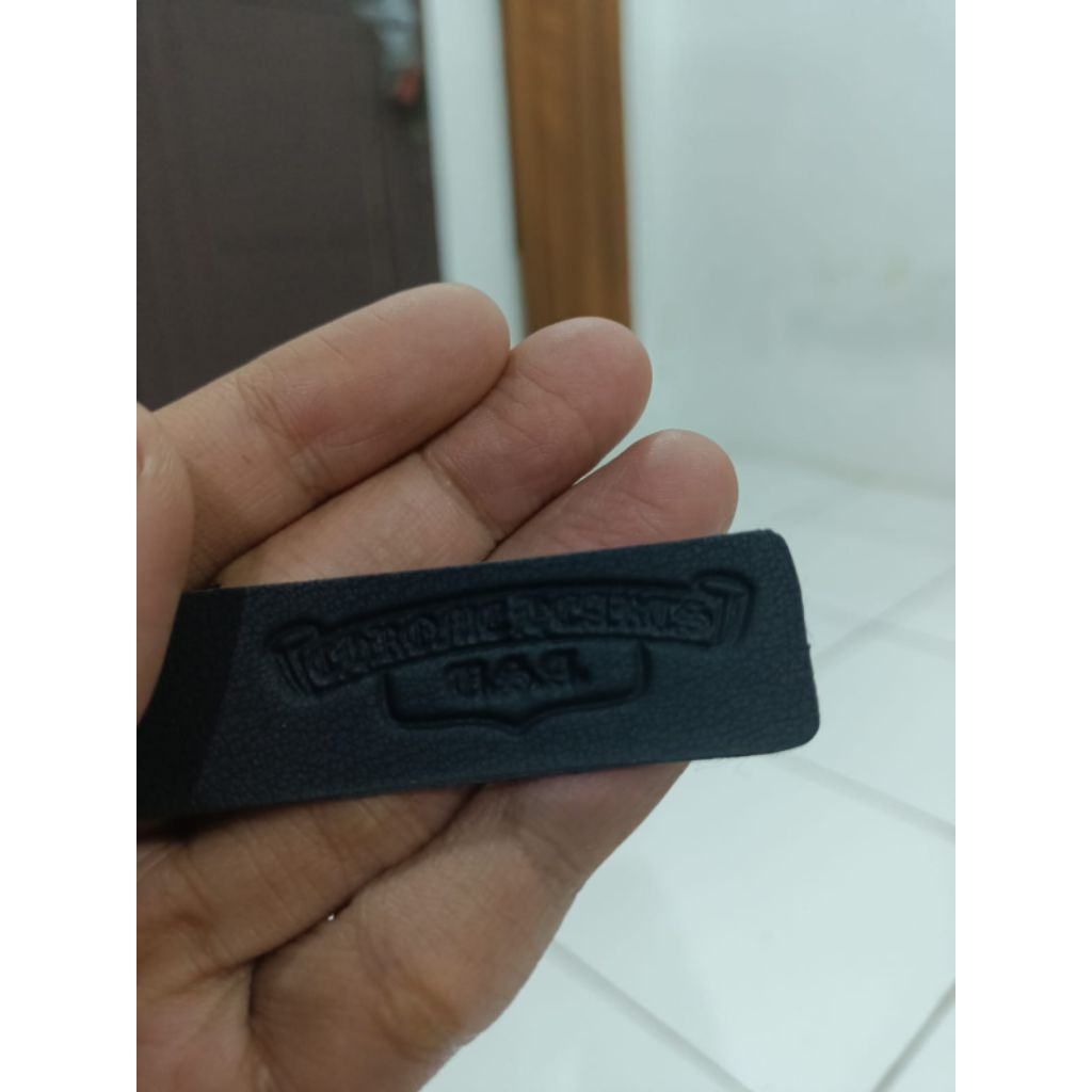 

tag atas CH Chrome hearts