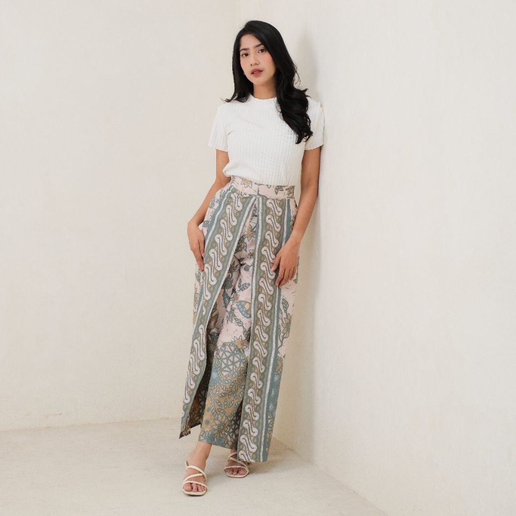 Celana Kulot Batik Kain Katun Lawasan Celana Tumpuk Kerja Wanita Kantoran Bawahan Kebaya