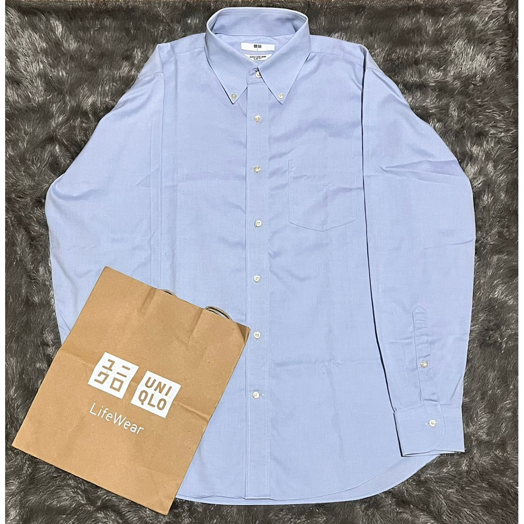 Uniqlo Kemeja Super Non-Iron Soft Blue (L Slim fit) dan Kemeja Topten Stripes Biru putih (M)