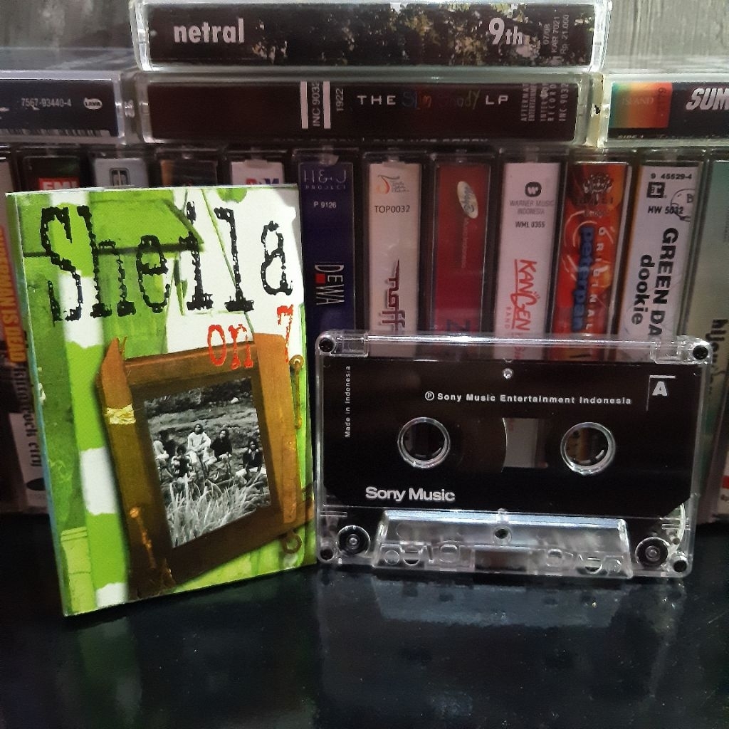 Kaset Pita Sheila On 7 SO7 Album Pertama Self Titled Dan