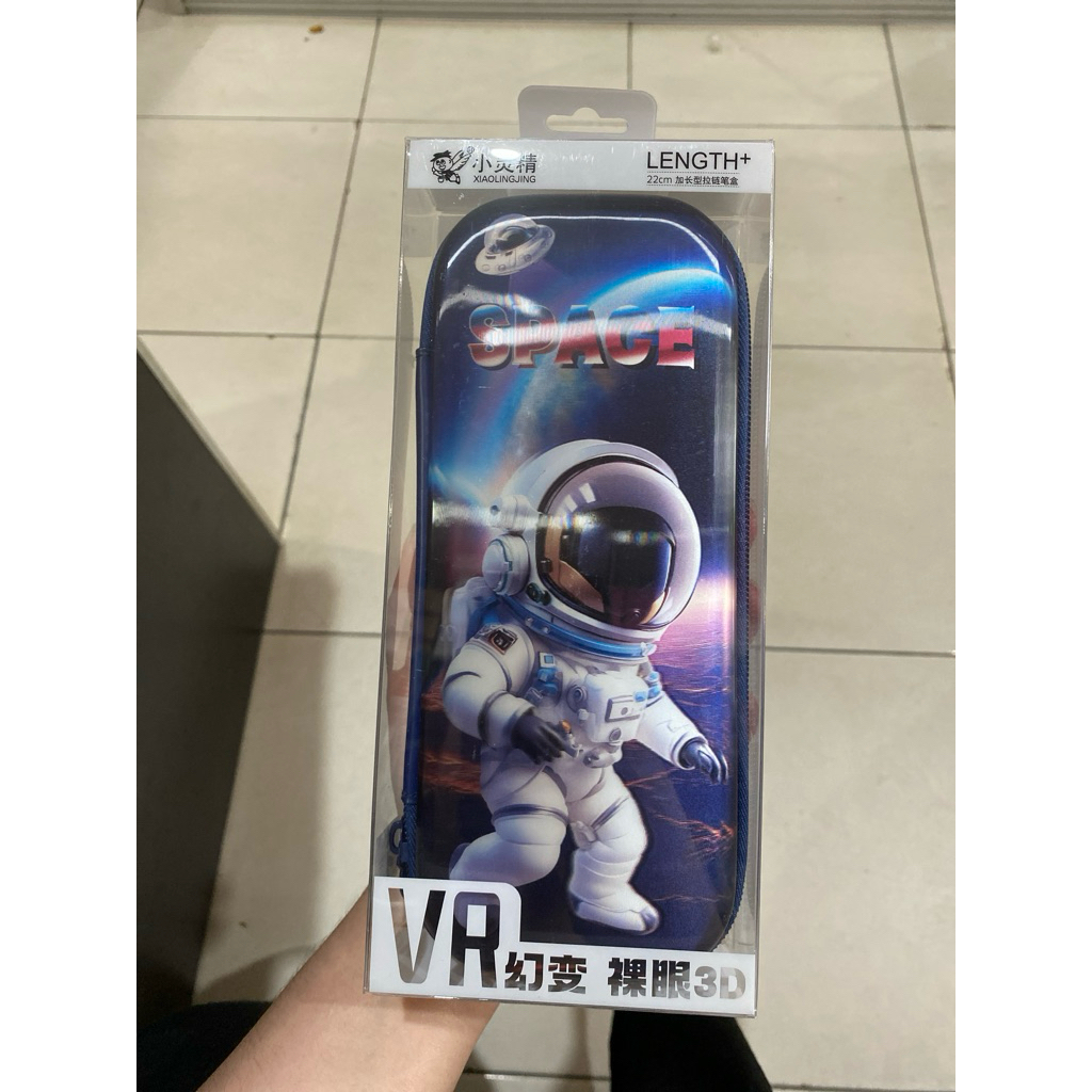 

Kotak Pensil Karakter 3D XIAOLINGJING [1 PCS]