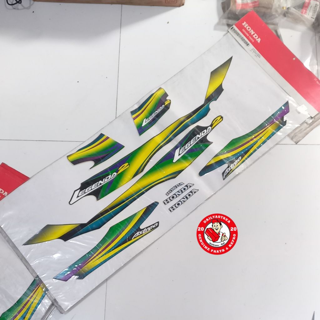 LIS LIST STICKER STRIPING BODI BODY HITAM HONDA ASTREA LEGENDA 2 2004 ORIGINAL ORI 871X0-KFV-B50ZB