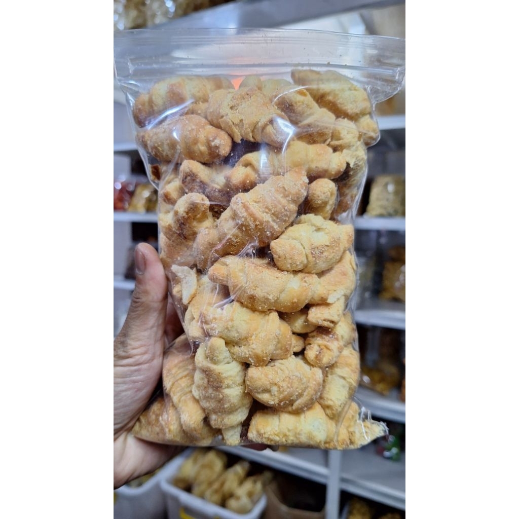 

Roti Croissant / Roti Kroisan / Kue Kering Keju