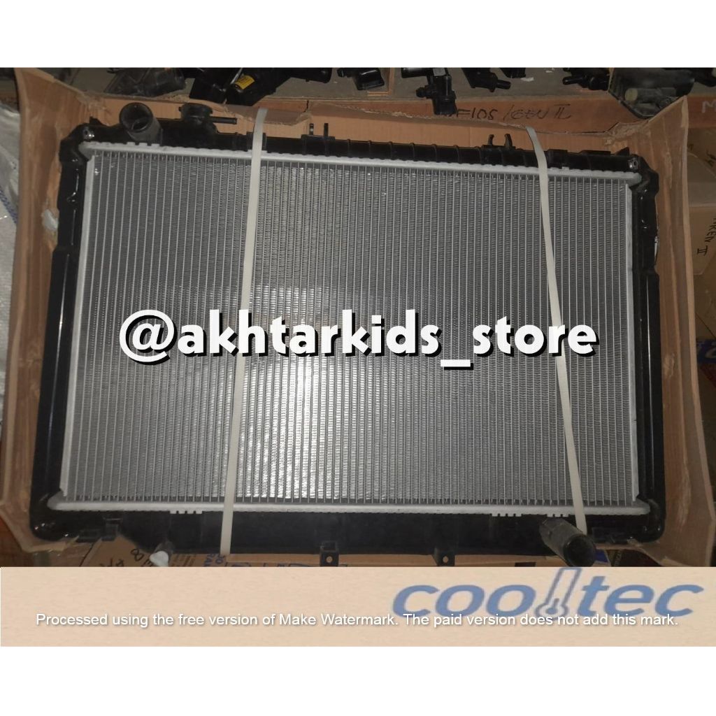 Radiator Land Cruiser VX80 HZJ80 Manual Cooltec