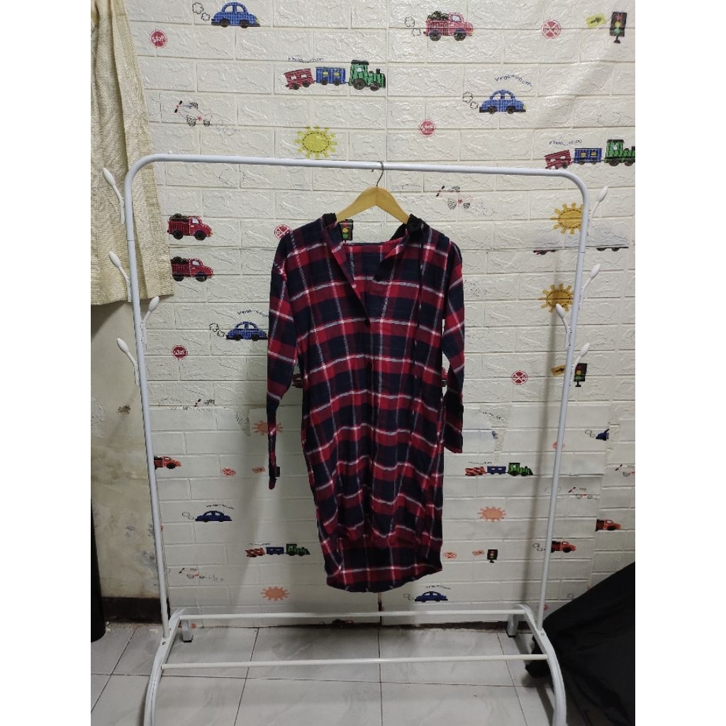 Dress kotak-kotak merah