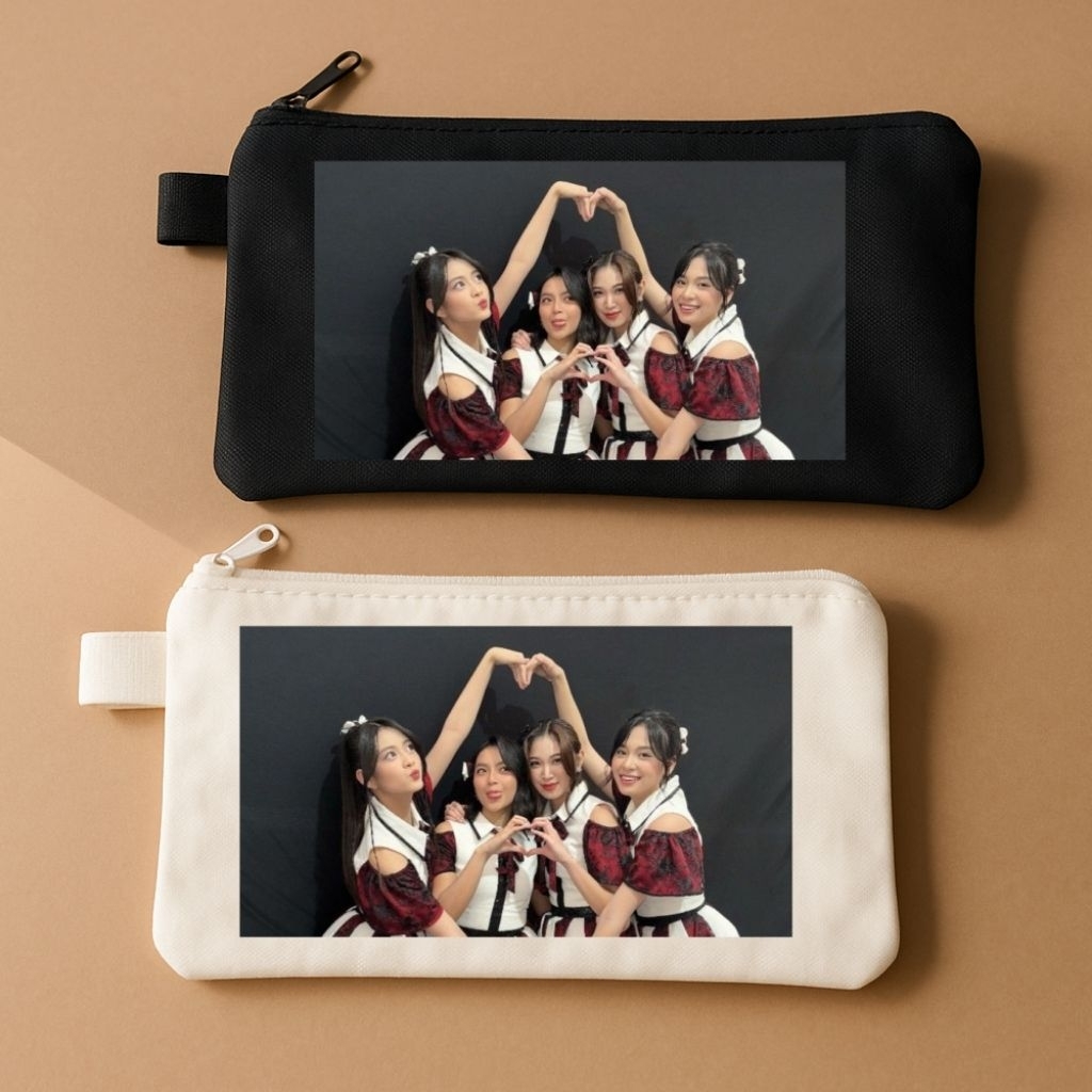 

Tempat pensil jkt48/Tepak kanvas premium/Tempat alat tulis/Tempat kosmetik/Tempah hp/Tempat dokumen kartu/Pouch