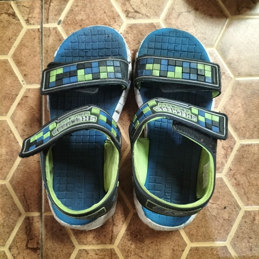 Preloved skechers anak