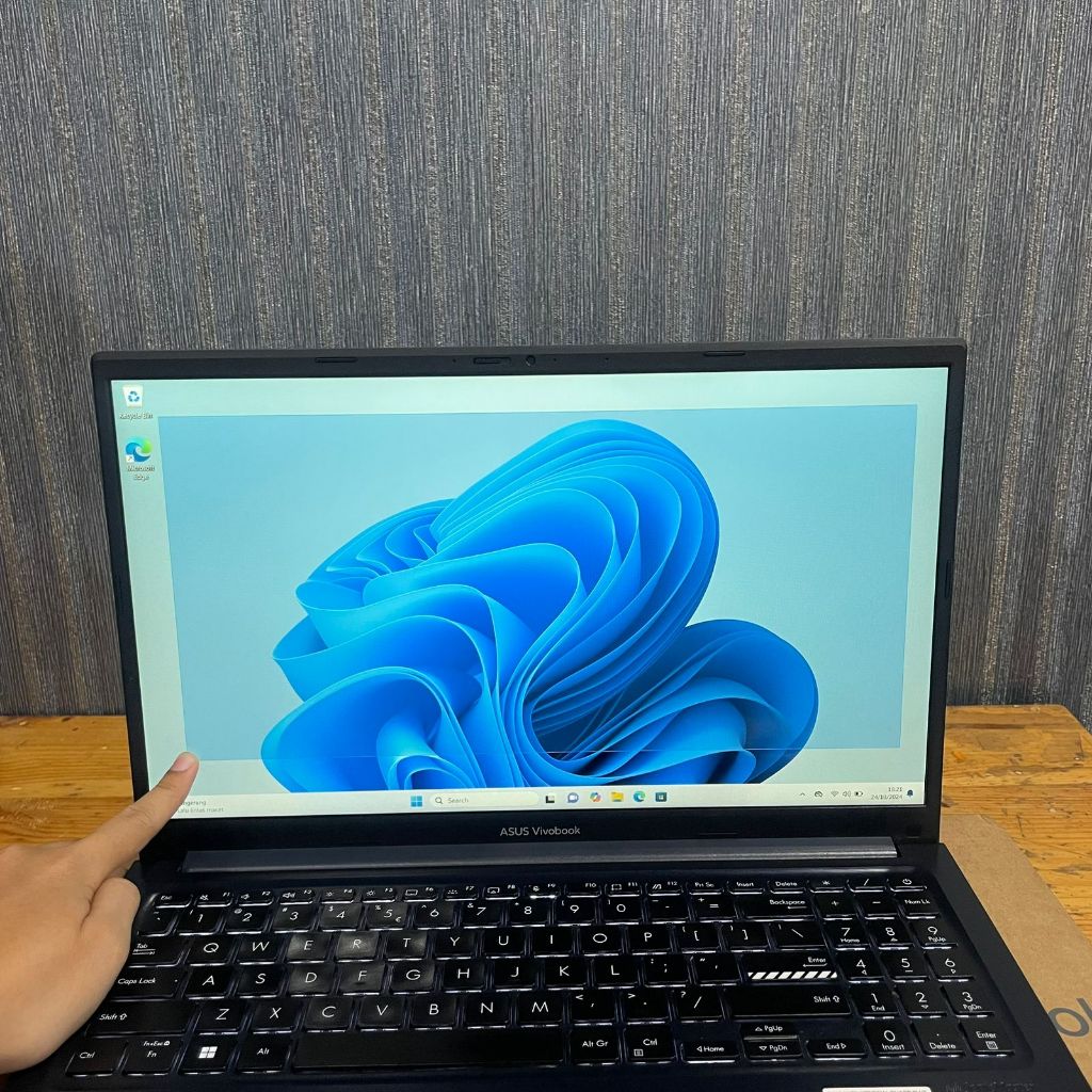 Asus Vivobook  A1504VA,  i7-1355U, 8/212GB, Silver