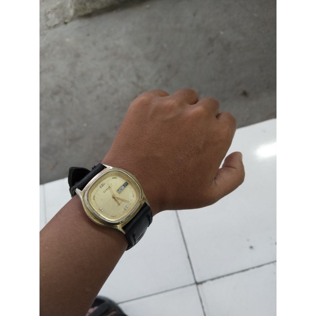 Jam Titus otomatis vintage preloved langka