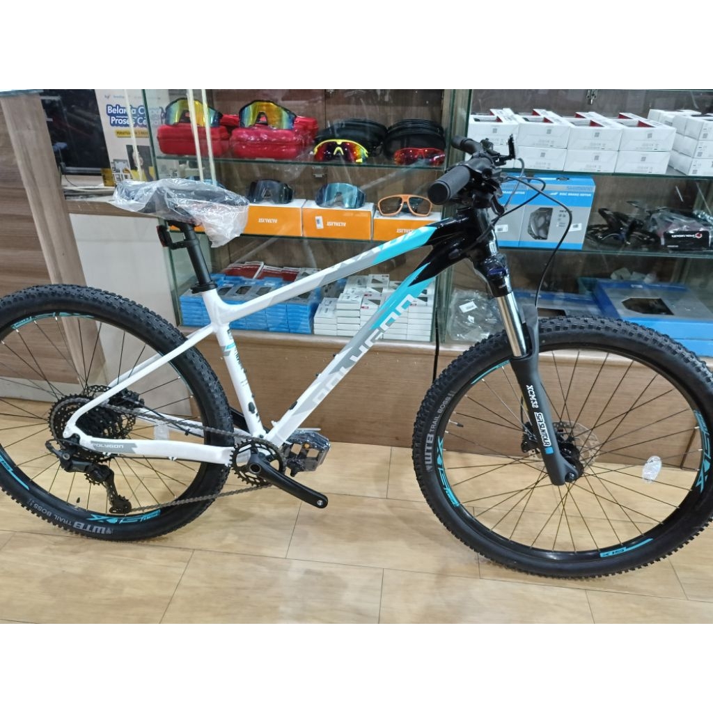 Polygon Xtrada 5 New