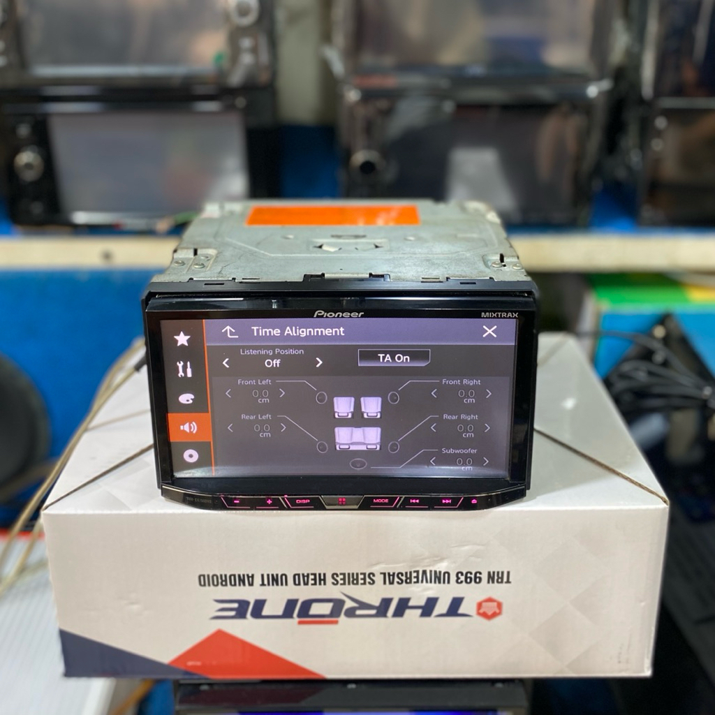 Head unit double din merk pioneer avh-x4750dvd ukuran 7 inch