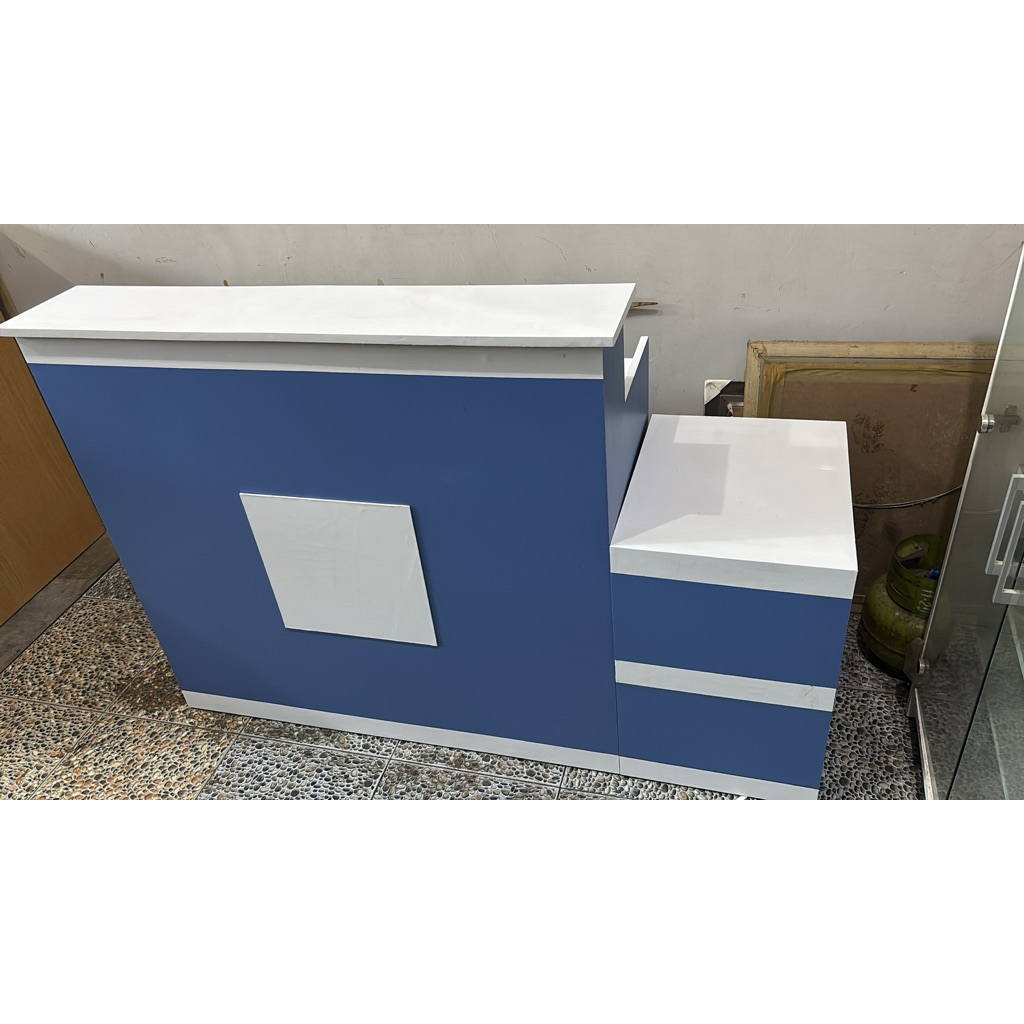 meja kasir Laundry Biru | 150x50x100cm