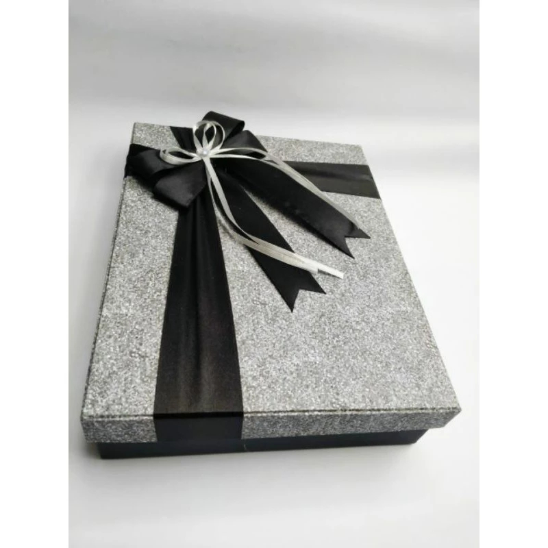 Gift Box Kotak Kado 17x22x5cm Hampers