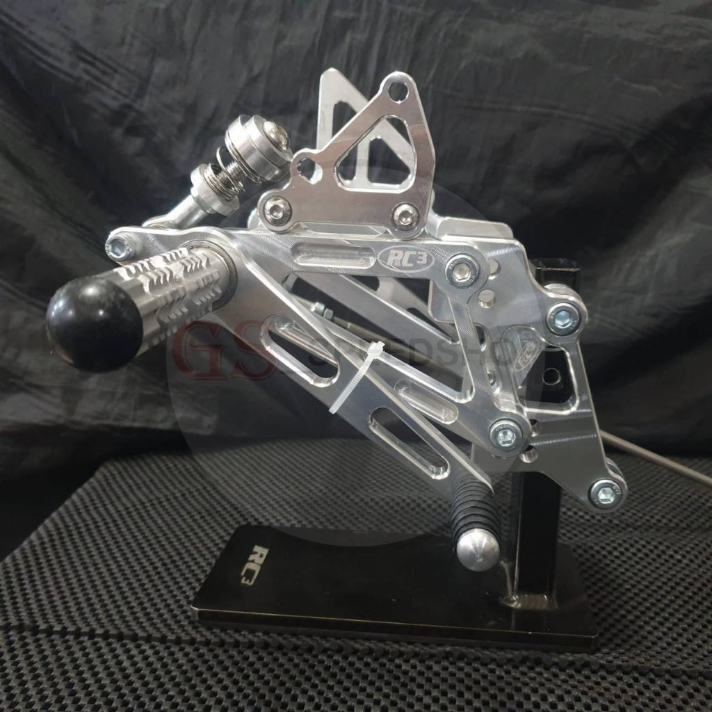 Footstep Foot Step Bustep UB Tapakan Kaki Underbone Depan RC3 Honda CBR CB 150 150R CBR150R CB150 Ne