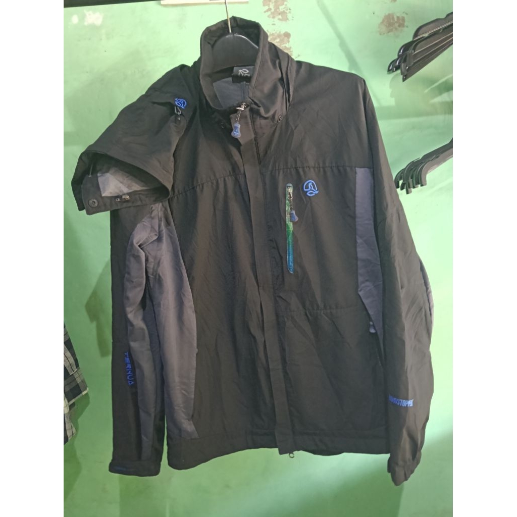 Jaket outdoor Ternua// Jaket Gopcore// Jaket Gunung