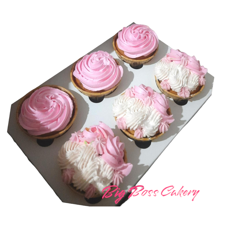 

CUPCAKE HIAS DENGAN BUTTERCREAM CUP CAKE