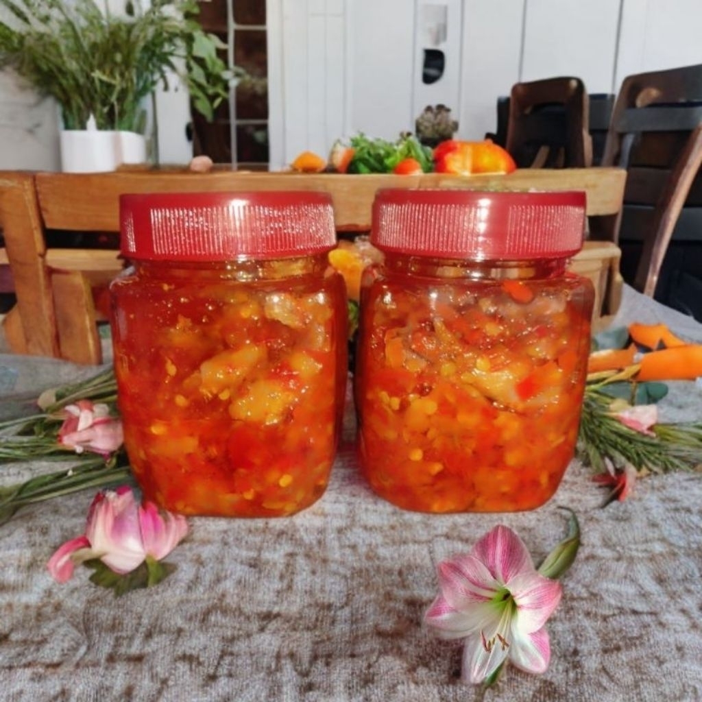 

Sambal Rumahan Kemasan Botol 140 g Sambal Cumi, Sambal Tongkol, Sambal Teri medan