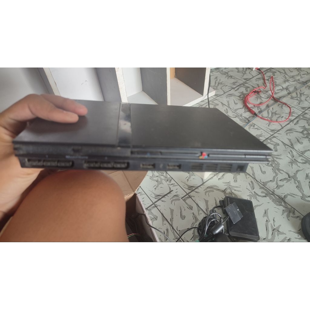 Dijual Ps2 Slim bekas Sudah Tertanam Matrix 5.0