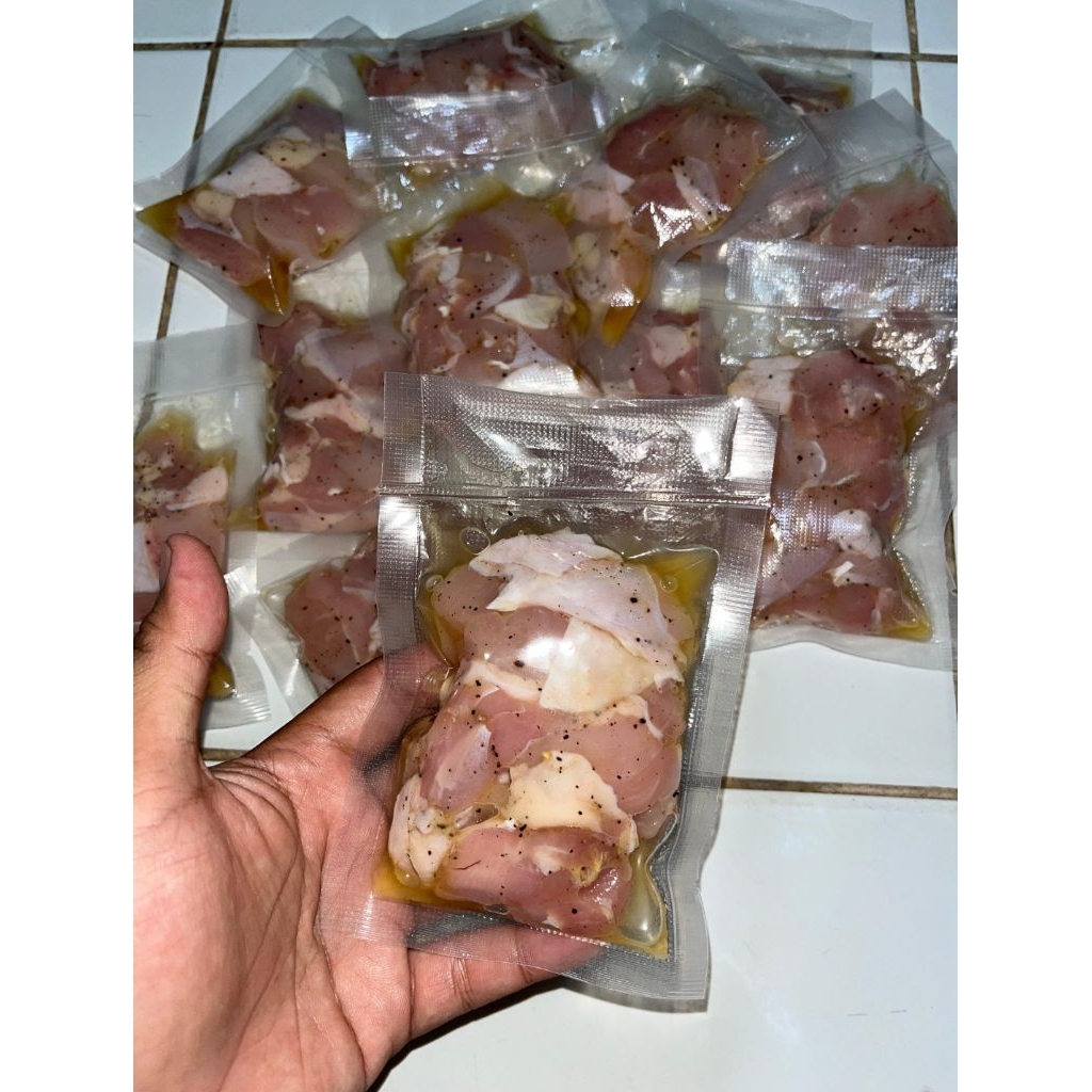 

Frozen Food - Ayam Marinasi 85gr/pack - Siap Masak, Praktis & Lezat!