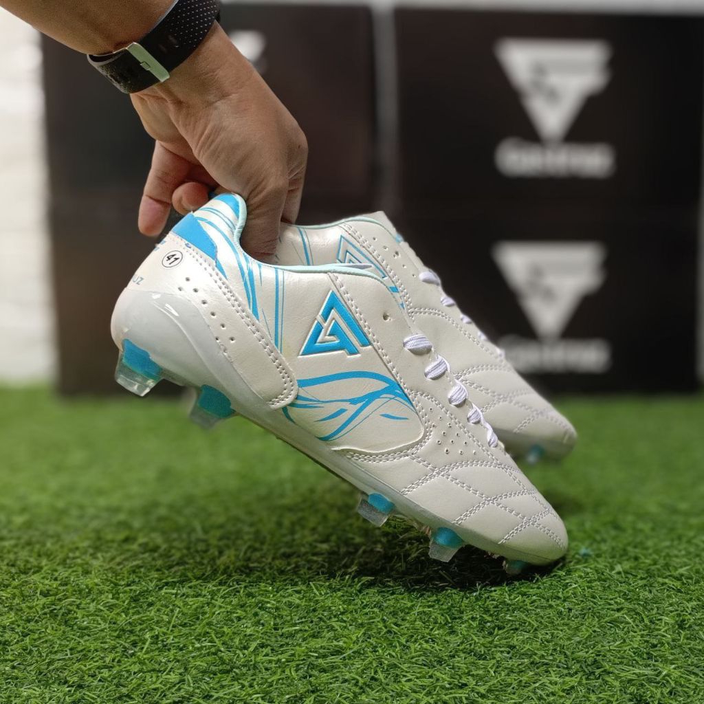Sepatu Bola Gaztruz Dakar ( Bisa COD )