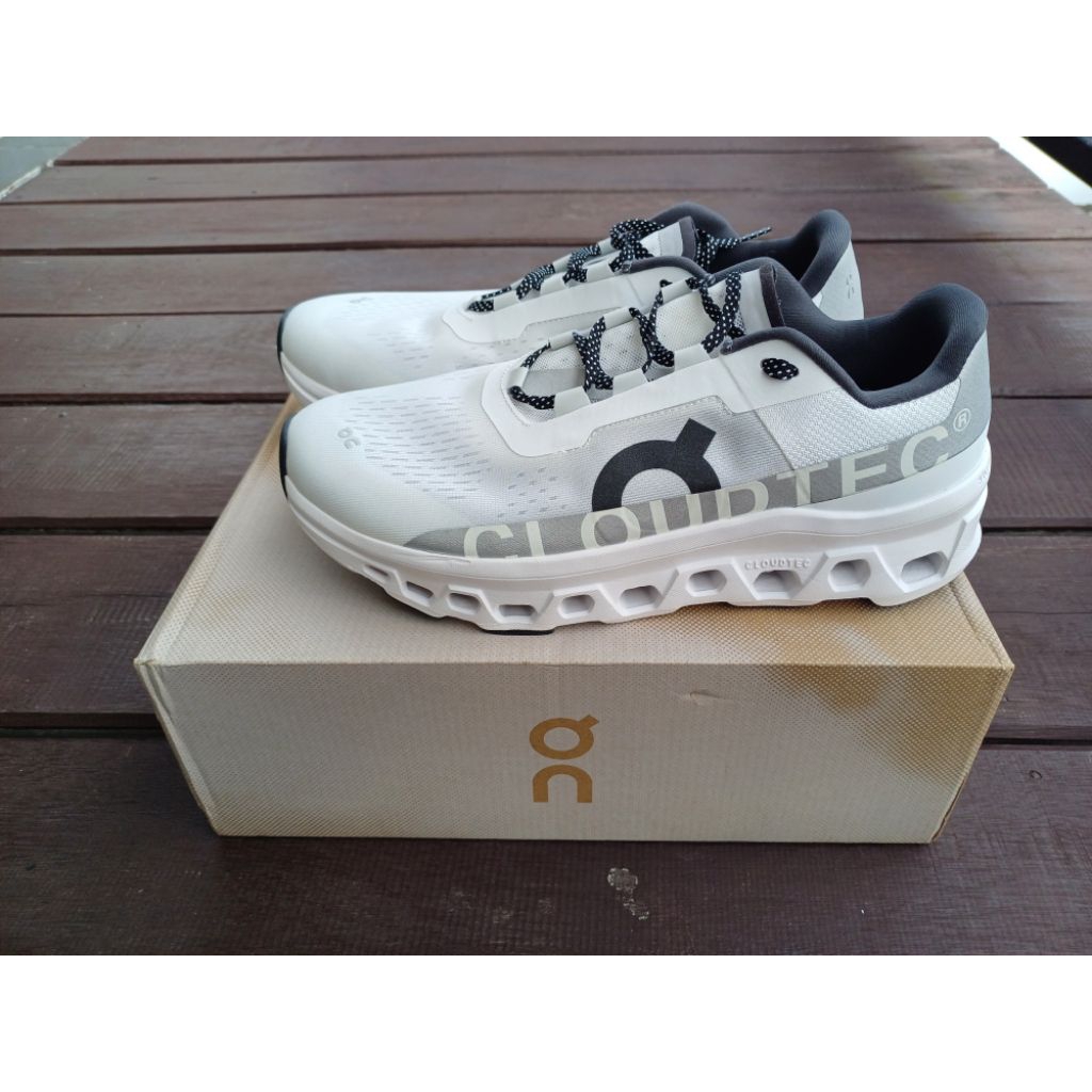 On Cloud Running Cloud Monster Original size 43