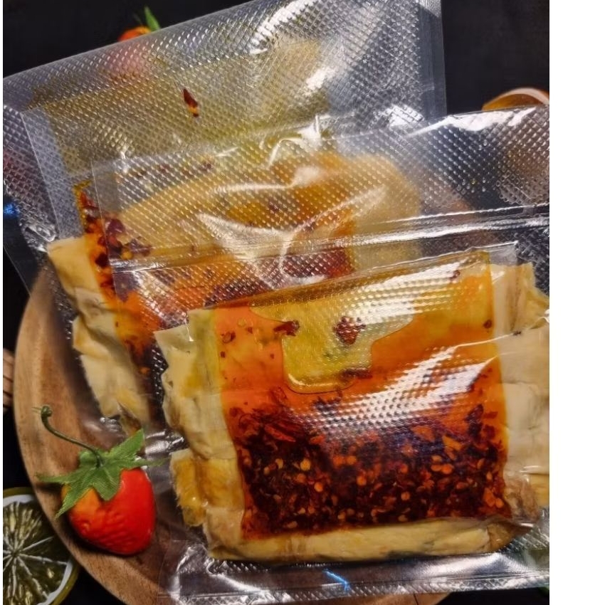 

Fish roll Ikan + Chilli oil