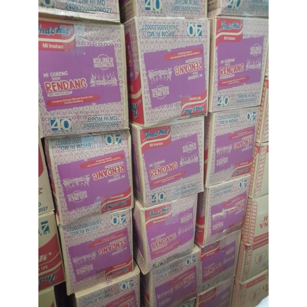 

Indomie rendang isi 40 pcs (1 dus)