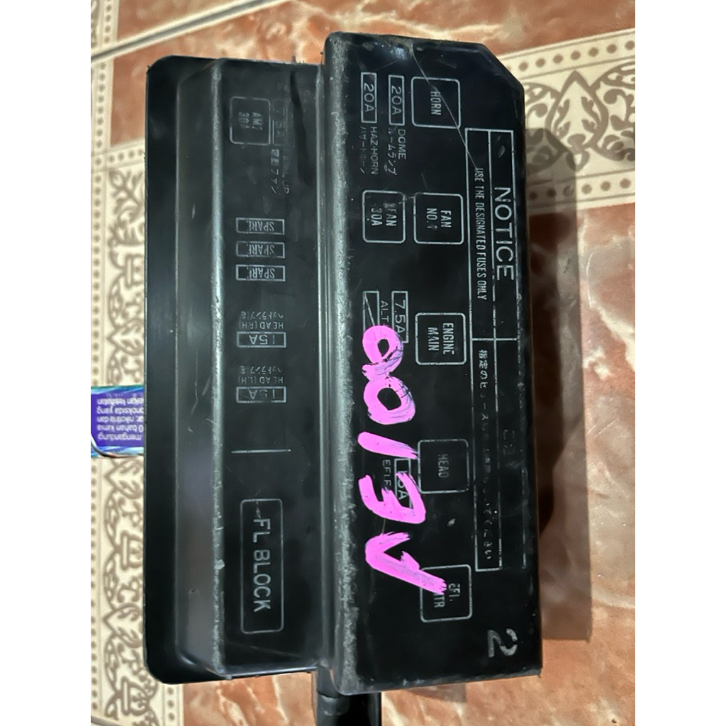 Fuse Box AE 100/101 Great Corolla