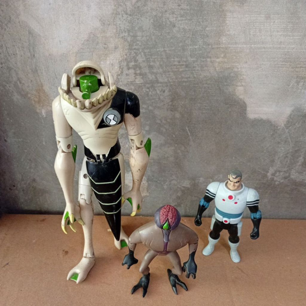 Ben 10 ori CN Bandai