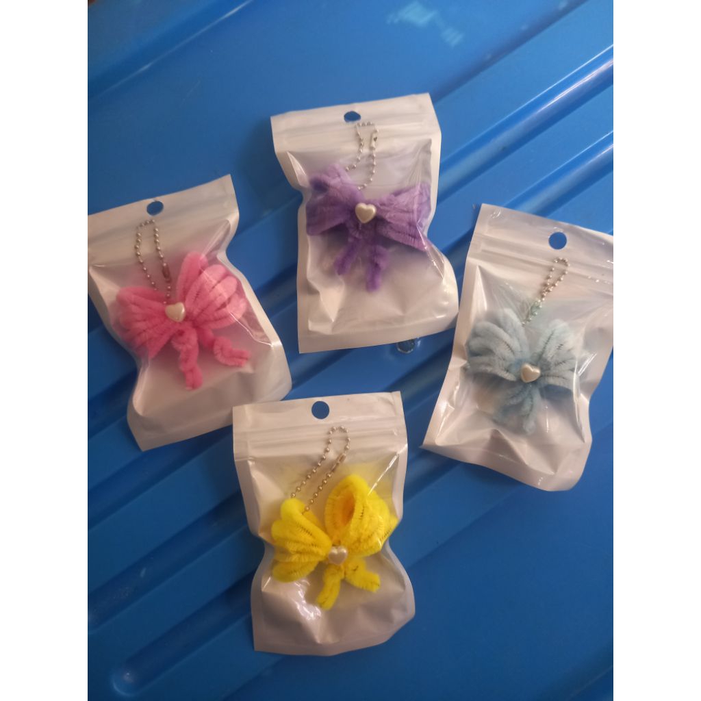 grosir ganci pita keychan/grosir ganci pita kawat bulu merci isi 20 pics