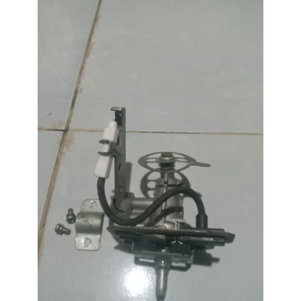 mesin pemantik kompor