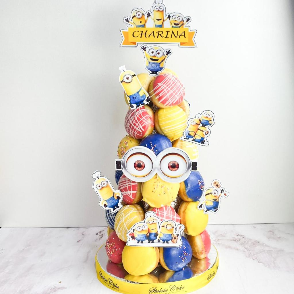 

Donat Ulang Tahun/Donat Birthday/Donat Tower Tema Minion/Minion Donat/Donat Birthday Jakarta