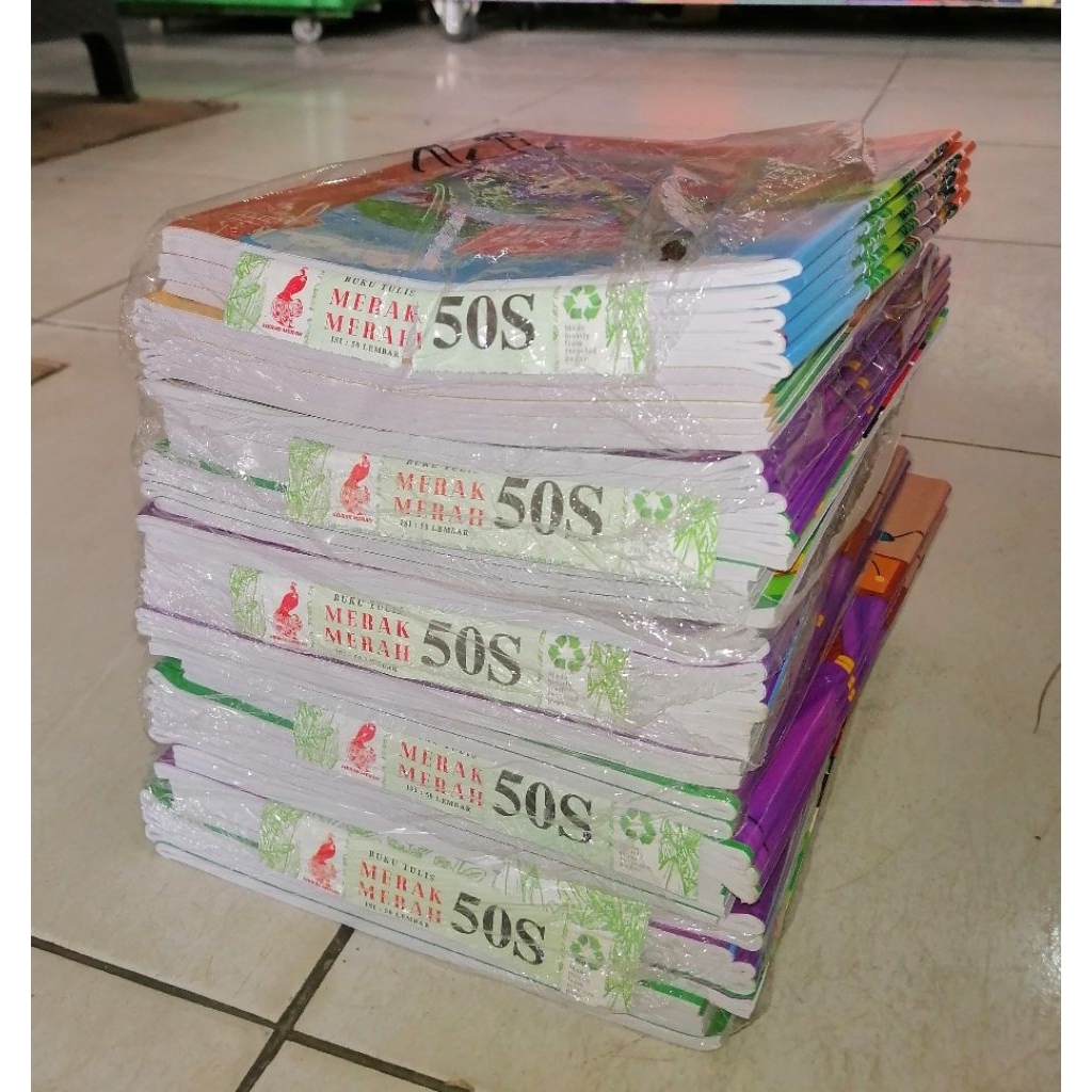 

BUKU TULIS ISI 50 LEMBAR PERPACK (10 BUKU), MERAK MERAH
