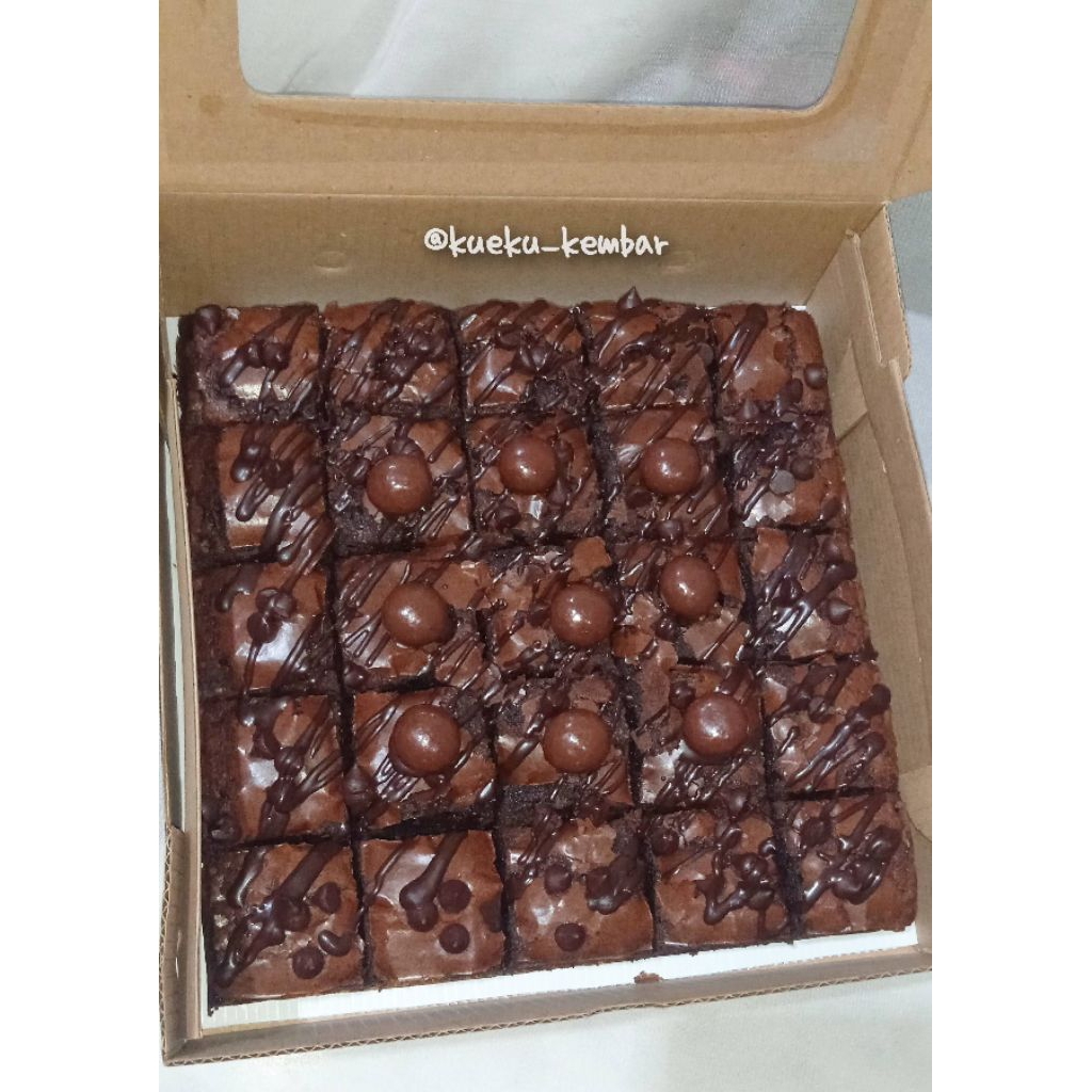 

fudge brownies ukuran 20 x 20