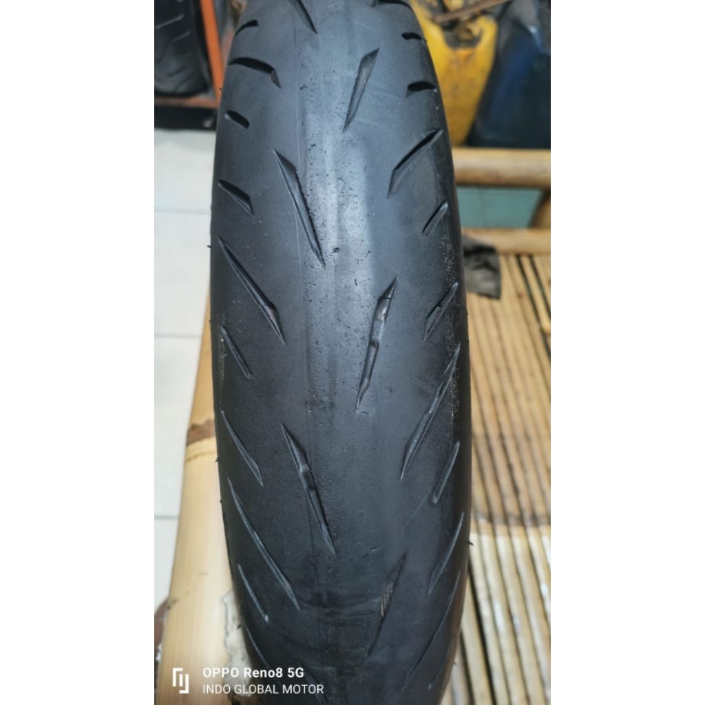 battlax  hypersport s22 110/70-17