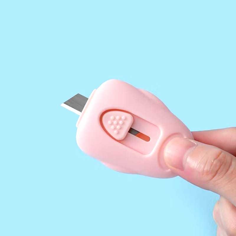 

PISAU CUTTER MINI / ALAT BANTU POTONG KERTAS PORTABLE SERBAGUNA / TRAVEL