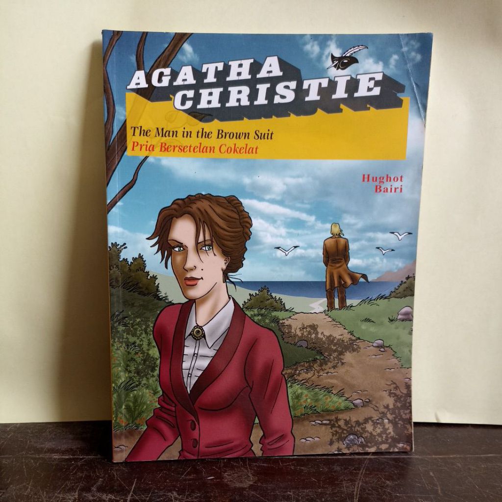 KOMIK AGATHA CHRISTIE THE MAN IN THE BROWN SUIT ( PRIA BERSTELAN COKELAT) HUGHOT BAIRI