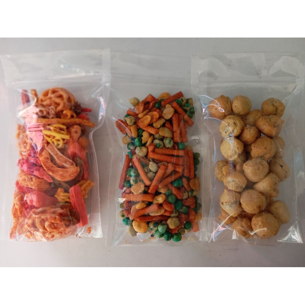 

BASRENG DUOSUS KACANG CAMPUR SEBLAK MIX CEMILAN ICIP ICIP 8000 SAJA KETIK DI PESAN CATATAN PILIH 1 MAU YG MANA