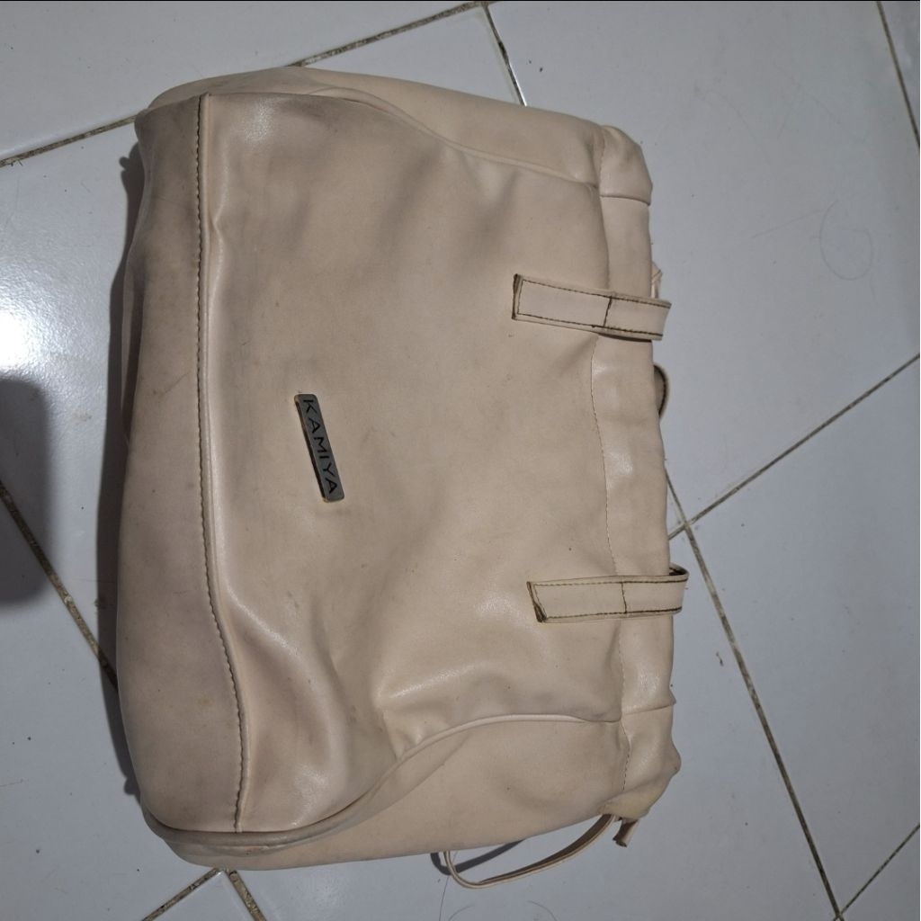 preloved totebag kamiya warna cream