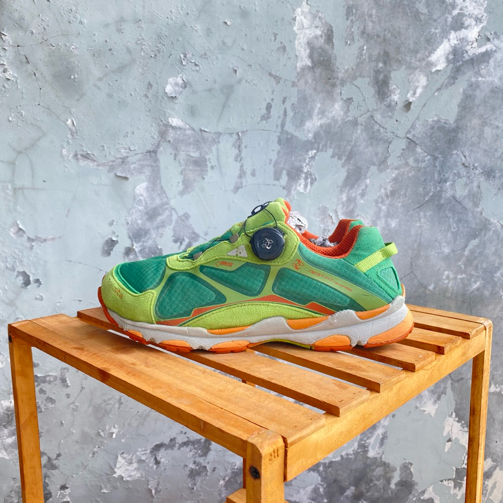 sepatu putdoor hiking trailrun Goretex Treksta BOA 41